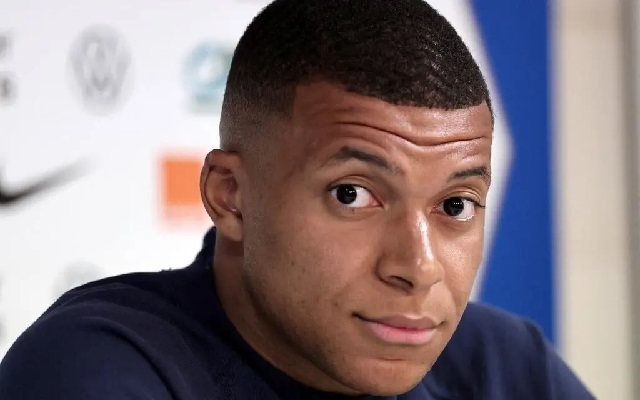 Mbappé treina separado e saída do PSG se aproxima