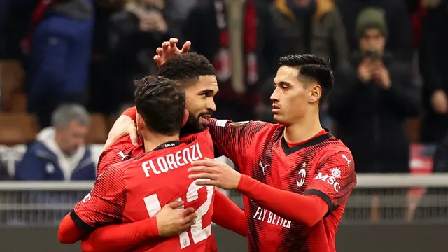 Milan vence Rennes e fica perto das oitavas da Liga Europa